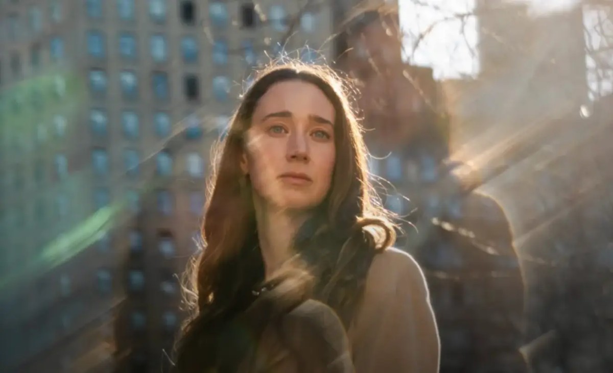 硅谷90后美女创始人,成功骗过摩根大通,卷走了12亿。